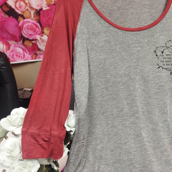 Garage Women's Size X-Large 3/4 sleeve jersey style shirt - Picture 4 of 4